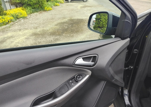 Ford Focus cena 23900 przebieg: 185000, rok produkcji 2014 z Szczecin małe 254
